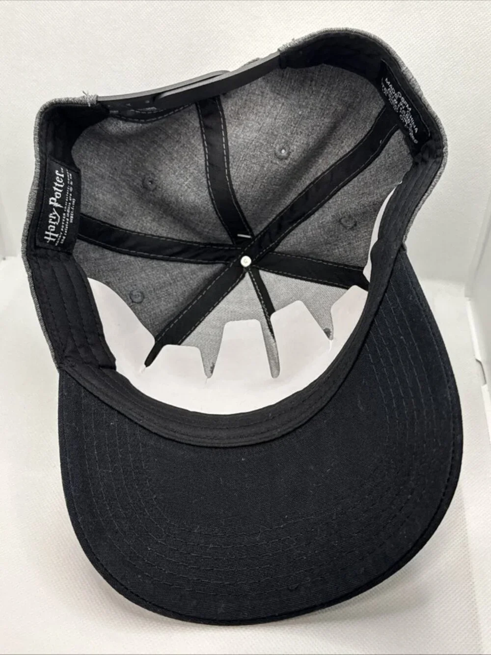 NWT Harry Potter Hat Hogwarts Alumni Adjustable Snapback Cap Adult Grey Black